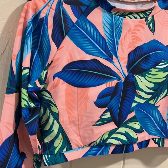 Long Sleeve two piece pink and blue flower print bathing suit with built in bra - Picture 2 of 11